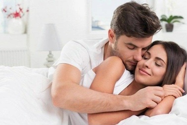 GenZ nói thật: Con gái mua bao cao su cũng như "đi xe máy đội mũ bảo hiểm"