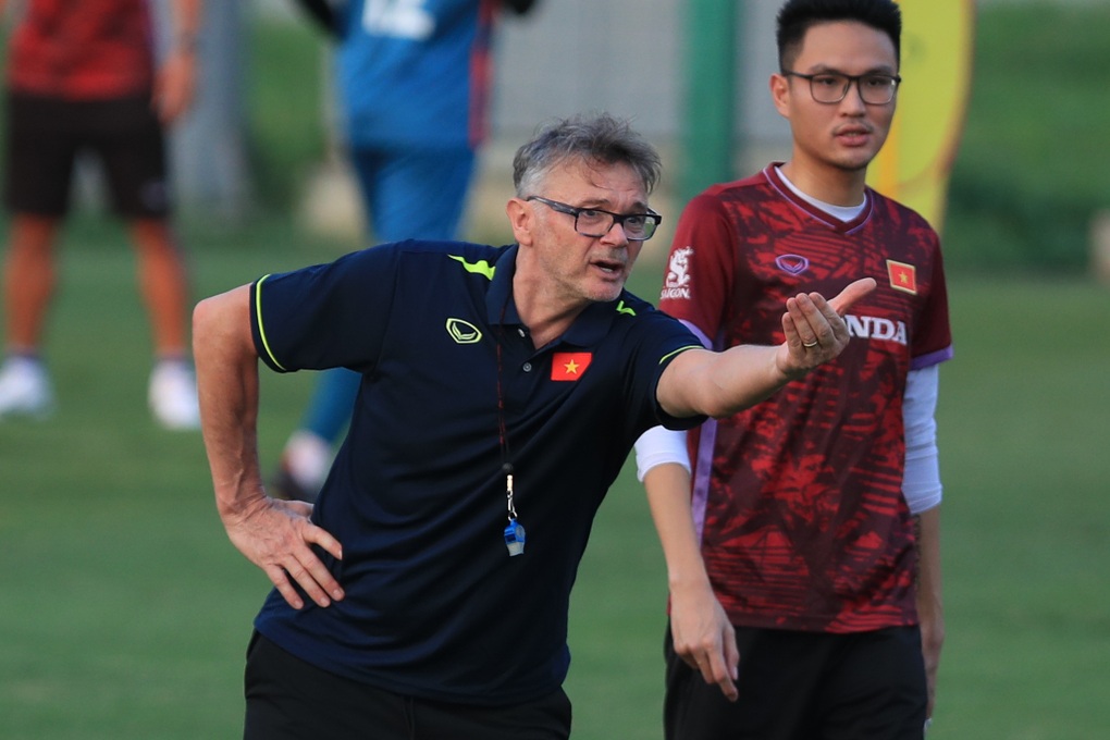 Nhâm Mạnh Dũng: Quang Hải vẫn là ngôi sao số một của tuyển Việt Nam - 5 Nhâm Mạnh Dũng: Quang Hải vẫn là ngôi sao số một của tuyển Việt Nam - 5