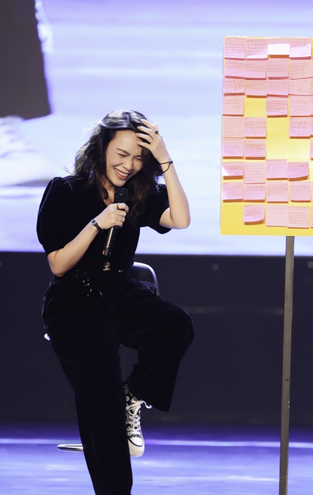 Mỹ Tâm xúc động tưởng nhớ cựu thành viên Ve Sầu khi đón sinh nhật cùng fan - 4 Mỹ Tâm xúc động tưởng nhớ cựu thành viên Ve Sầu khi đón sinh nhật cùng fan - 4