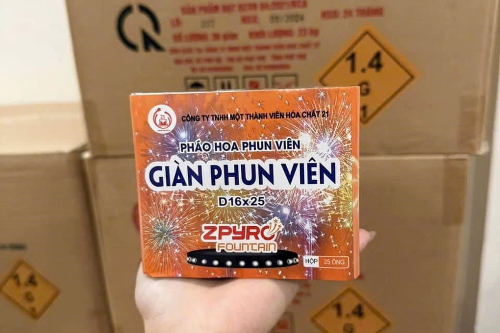 Pháo hoa Z121 bị đẩy giá, loạn giá trên chợ mạng - 1