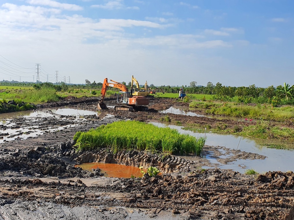 Thi công chậm tiến độ, nhà thầu cao tốc Mỹ Thuận - Cần Thơ bị cảnh cáo - 1 Thi công chậm tiến độ, nhà thầu cao tốc Mỹ Thuận - Cần Thơ bị cảnh cáo - 1