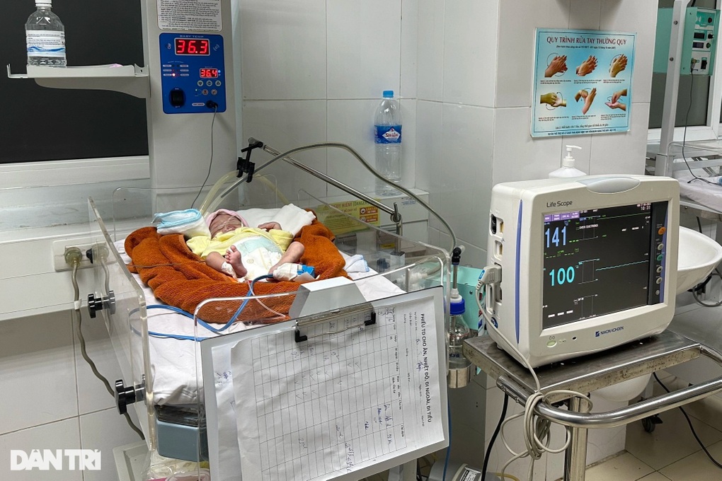Khát vọng có con và nỗi đau của người mẹ trẻ mắc bệnh tim - 2 Khát vọng có con và nỗi đau của người mẹ trẻ mắc bệnh tim - 2