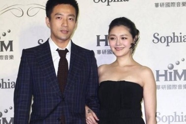 Từ Hy Viên vội vàng bán lỗ bất động sản giúp chồng duy trì kinh doanh