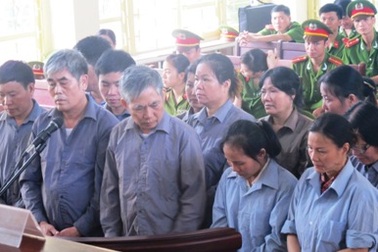 Đề nghị 10 án tử hình, chung thân trong vụ buôn 223 bánh heroin