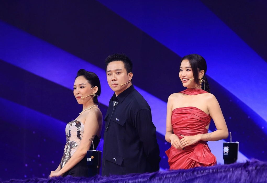 Bích Phương sau thời gian ở ẩn: Sắc vóc quyến rũ, vựa muối trên gameshow - 5 Bích Phương sau thời gian ở ẩn: Sắc vóc quyến rũ, vựa muối trên gameshow - 5