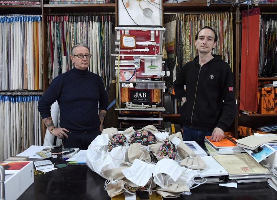 Hành động đẹp “thắp sáng” những ngày dịch Covid-19 - 4