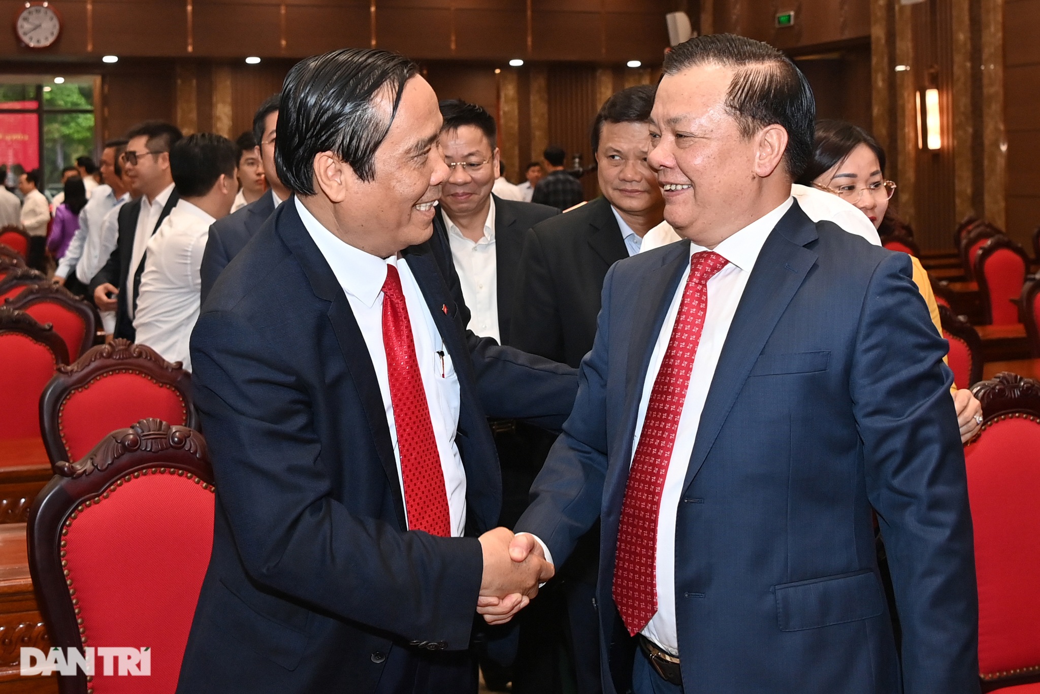 Lễ nhậm chức Bí thư Thành ủy Hà Nội của ông Đinh Tiến Dũng - 17 Lễ nhậm chức Bí thư Thành ủy Hà Nội của ông Đinh Tiến Dũng - 17