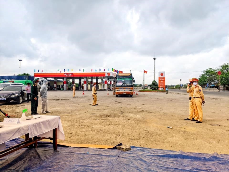 Người từ vùng có dịch Covid-19 tới Hải Phòng bị buộc cách ly tập trung - 1 Người từ vùng có dịch Covid-19 tới Hải Phòng bị buộc cách ly tập trung - 1