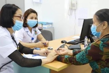 Hỗ trợ kinh phí chữa bệnh cho người dân tộc thiểu số vùng khó khăn