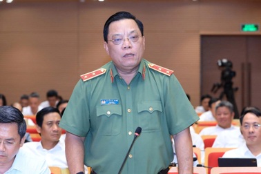 "Nhiều gia đình ăn chẳng đủ, sao lo được bình chữa cháy"