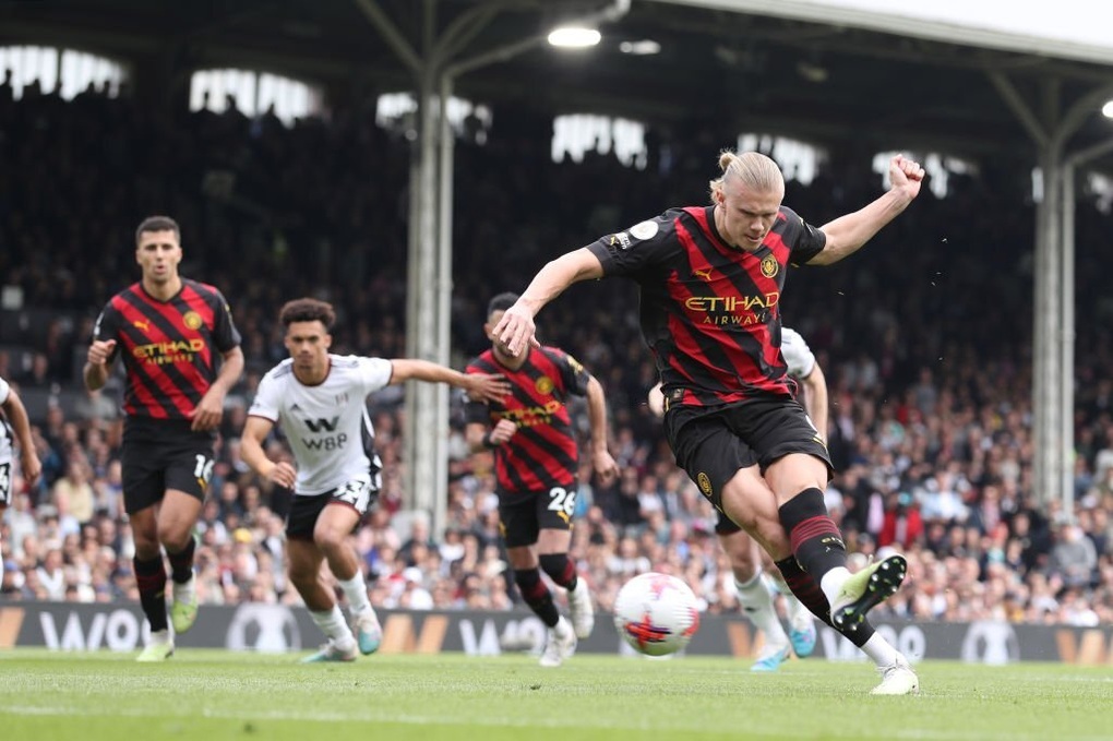 Haaland đi vào lịch sử, Man City vượt lên trên Arsenal - 1 Haaland đi vào lịch sử, Man City vượt lên trên Arsenal - 1