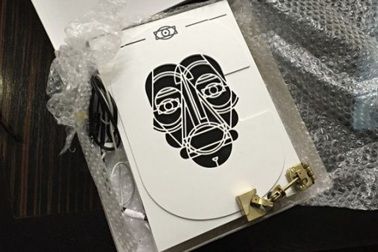 Bìa sách biết phán xét người đọc