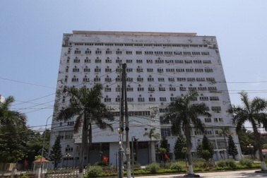 Bệnh nhân liệt 2 chân gieo mình từ tầng 11 bệnh viện