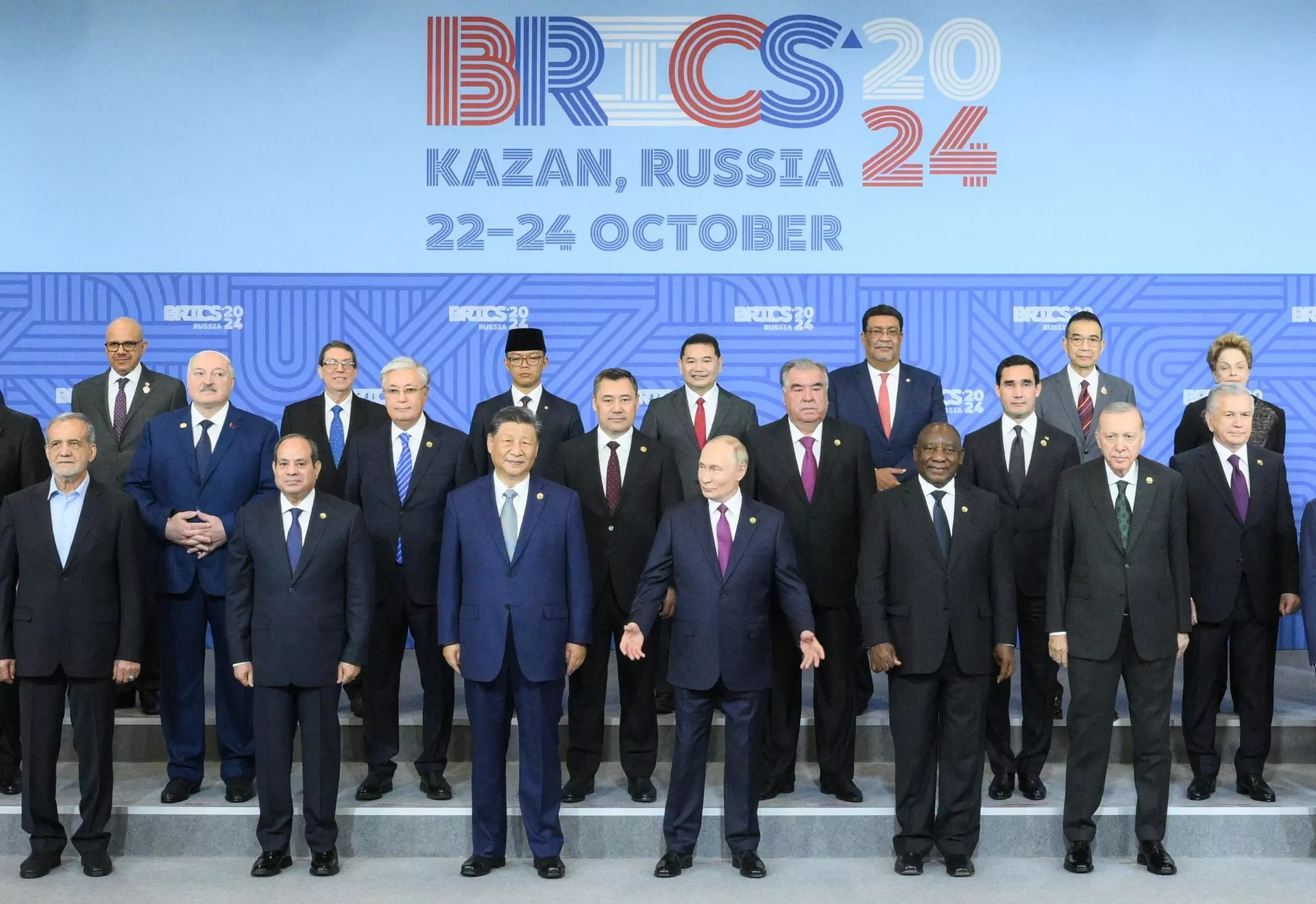 Nước Nga thay đổi thế nào sau 25 năm ông Putin nắm quyền? - 4