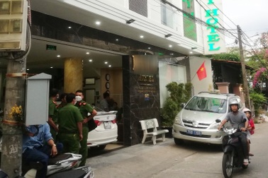 Người đàn ông tử vong trong khách sạn, truy tìm người phụ nữ ở cùng