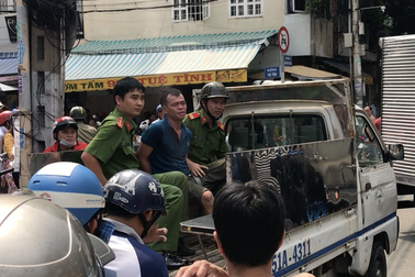 Bắt khẩn cấp 2 cán bộ công an quận 11 vì tội dùng nhục hình