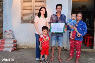 Người đàn ông phụ hồ bị ung thư ruột non được giúp hơn 121 triệu đồng
