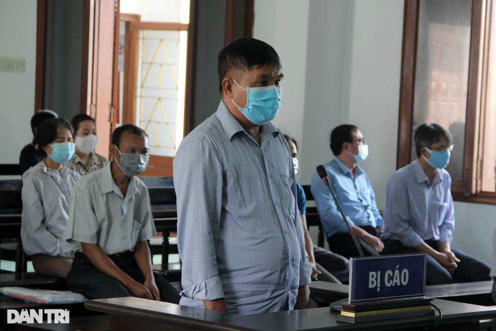 Xét xử 17 cán bộ liên quan vụ lộ đề thi công chức - 2 Xét xử 17 cán bộ liên quan vụ lộ đề thi công chức - 2
