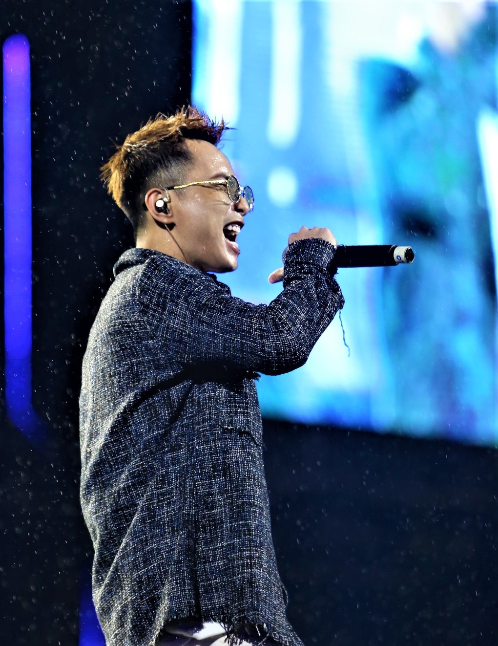 Đen, Hoàng Thùy Linh, Rhymastic… cùng dàn sao Tiger Remix khuấy đảo Quy Nhơn - 3