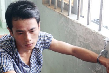 Cô gái vác chổi đuổi “tên cướp kim tiêm”