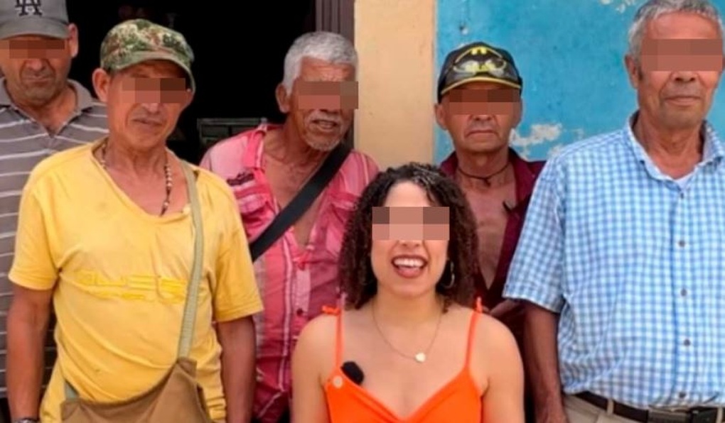 Dân mạng phẫn nộ chuyện cô gái khoe hẹn hò cùng lúc 7 cụ ông - 1 Dân mạng phẫn nộ chuyện cô gái khoe hẹn hò cùng lúc 7 cụ ông - 1