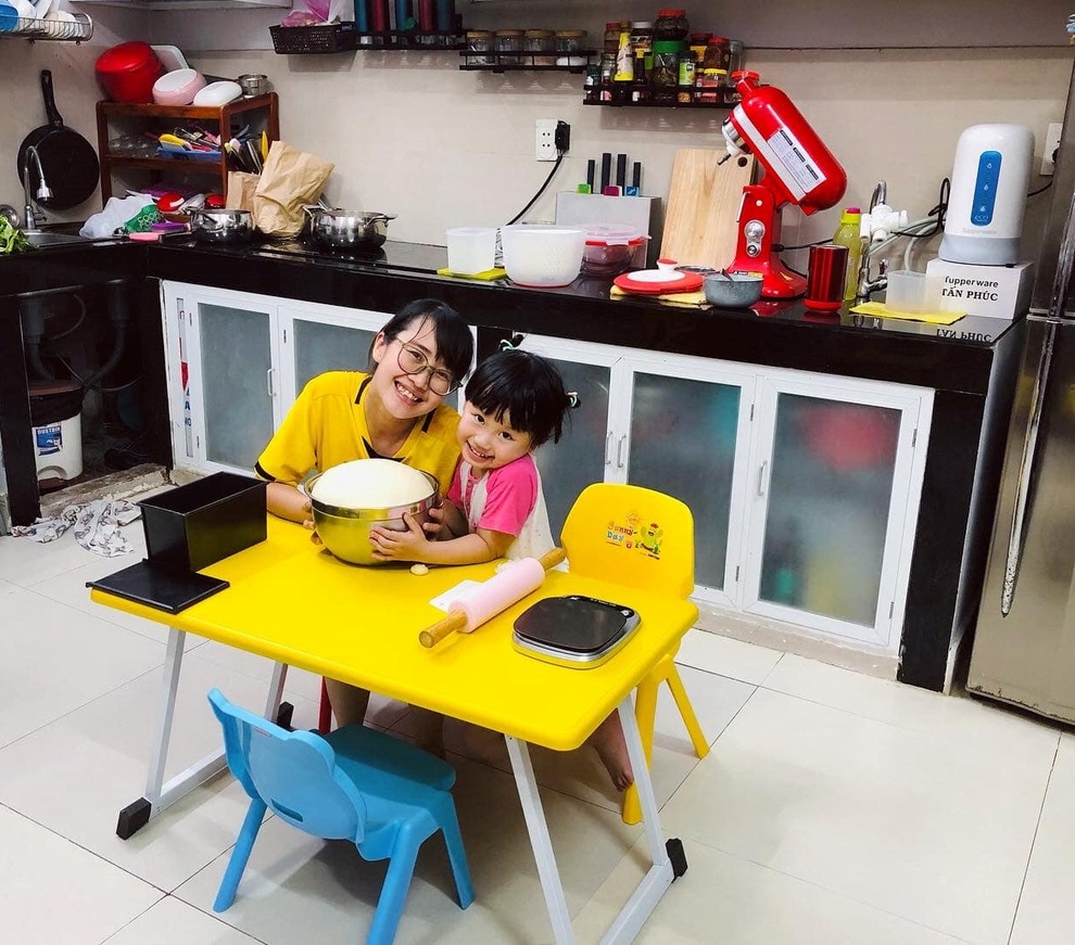 Học mẹ đảm làm bánh mì tạo hình ngộ nghĩnh cho con trong mùa dịch - 8 Học mẹ đảm làm bánh mì tạo hình ngộ nghĩnh cho con trong mùa dịch - 8