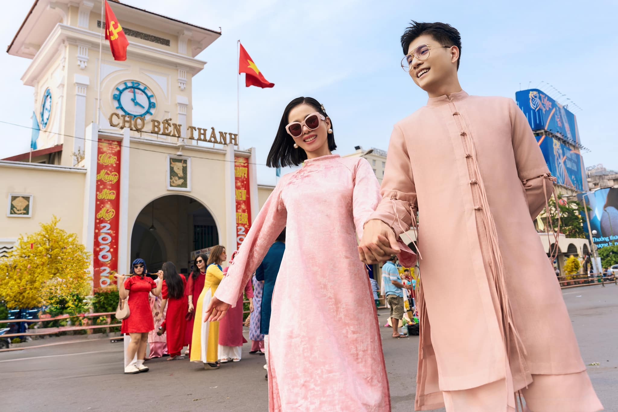 Lệ Quyên đón tuổi 44: Sắc vóc gợi cảm, hạnh phúc bên tình trẻ và con trai - 3 Lệ Quyên đón tuổi 44: Sắc vóc gợi cảm, hạnh phúc bên tình trẻ và con trai - 3