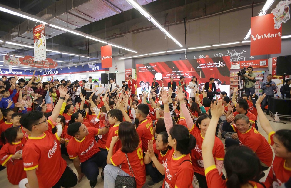 Dự sinh nhật VinMart  VinMart +, khách hàng ẵm quà khủng hàng trăm triệu đồng - 10