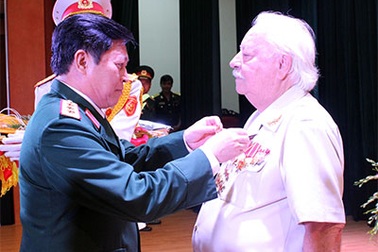 Chuyện về người anh hùng Hy Lạp của Quân đội Nhân dân Việt Nam 