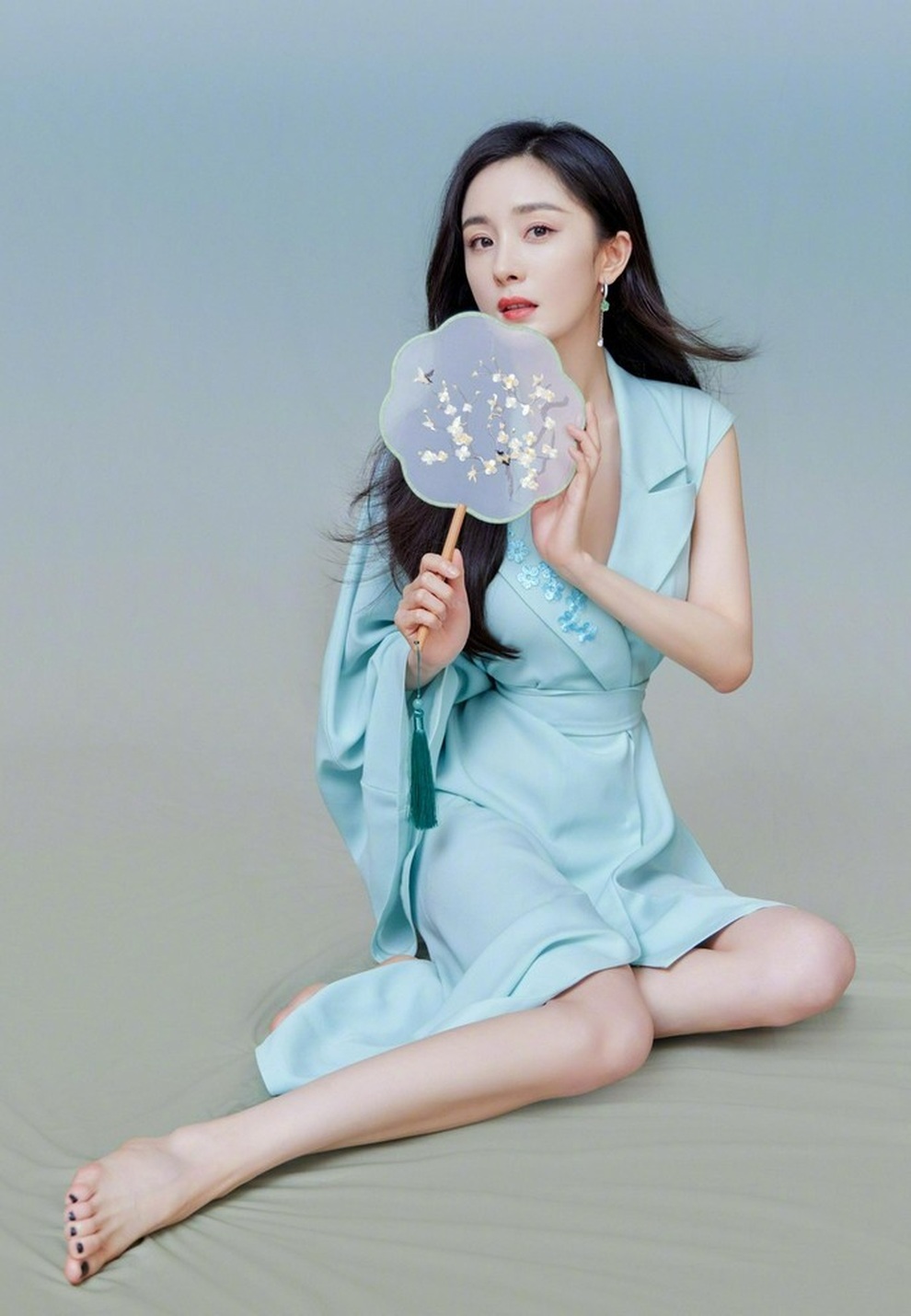 Dương Mịch bị chê gượng khi vào vai thiếu nữ lần đầu biết rung động - 4 Dương Mịch bị chê gượng khi vào vai thiếu nữ lần đầu biết rung động - 4
