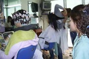 Mỏi cổ đợi làm đẹp