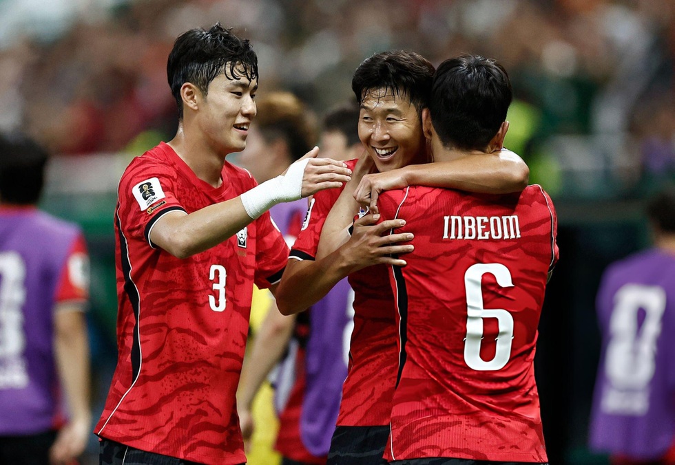 HLV Troussier lý giải sự thăng hoa của bóng đá châu Á tại World Cup 2026 - 2 HLV Troussier lý giải sự thăng hoa của bóng đá châu Á tại World Cup 2026 - 2