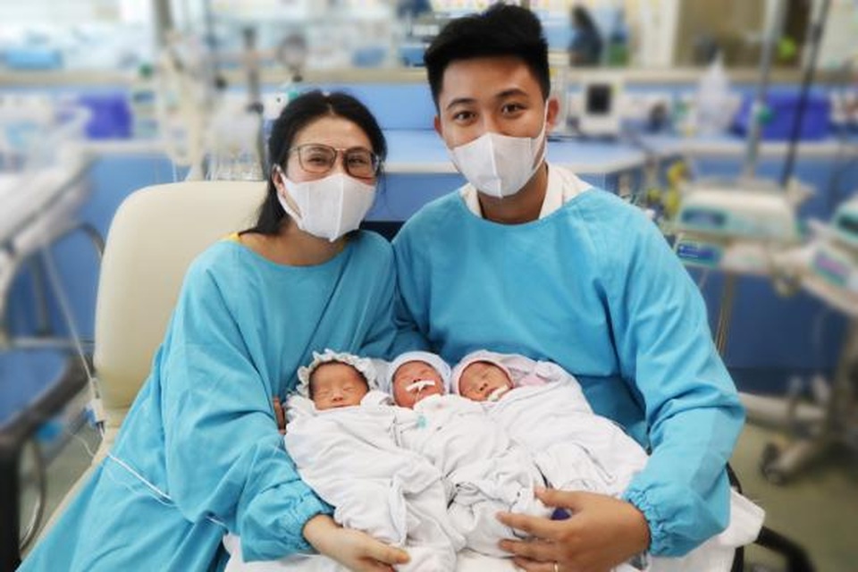 Bác sĩ chẩn đoán song thai, 3 hài nhi chào đời non tháng - 4 Bác sĩ chẩn đoán song thai, 3 hài nhi chào đời non tháng - 4