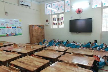 Trường tiên tiến hay trường thu tiền tiên tiến?