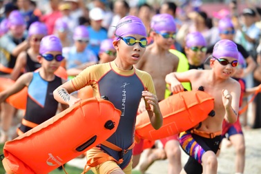 Các VĐV hào hứng, sẵn sàng "cháy" hết mình ở Aqua Warriors Halong Bay 2025