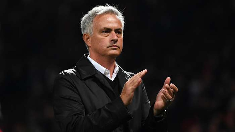 HLV Mourinho: Man Utd đã sai lầm khi sa thải tôi - 1
