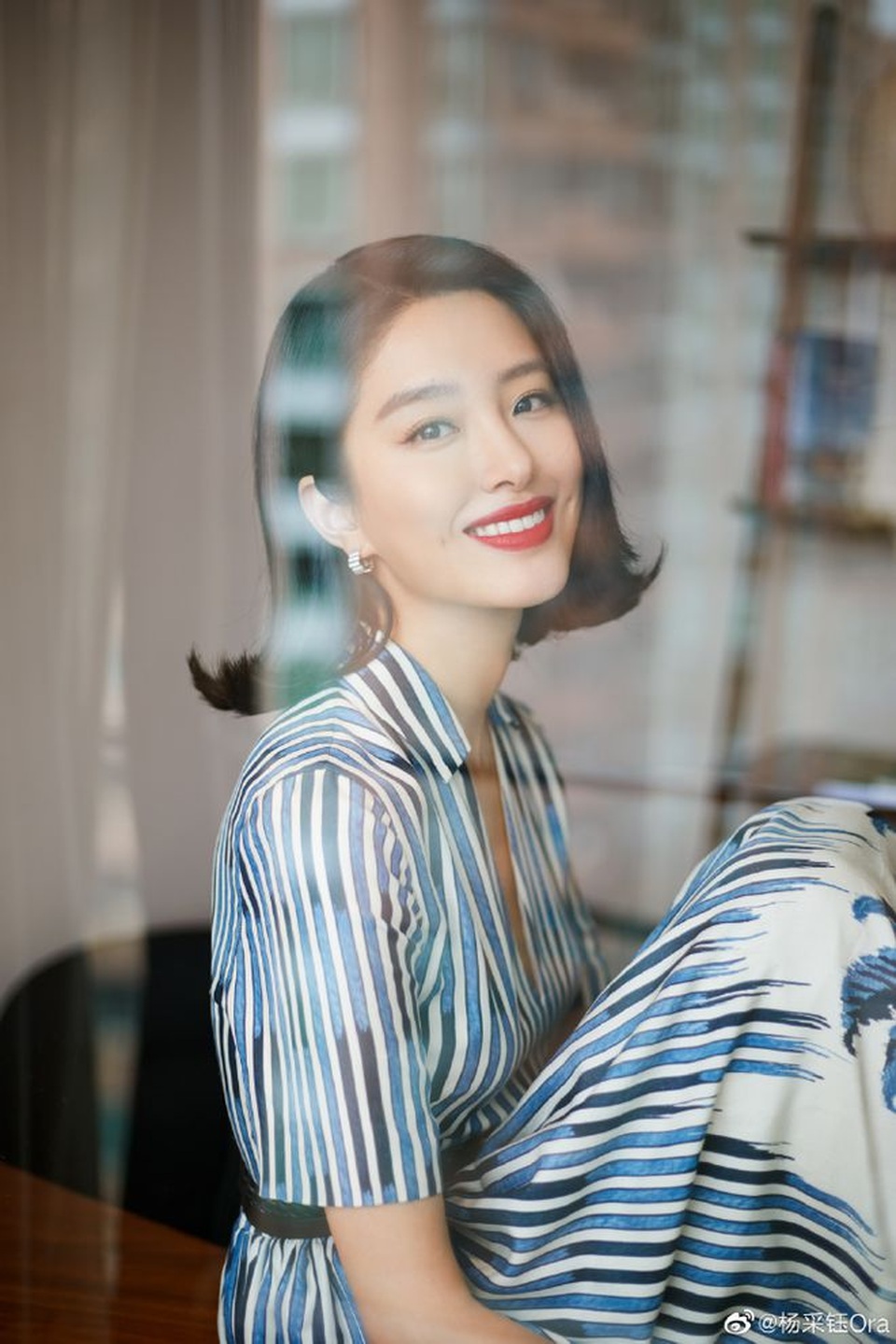 Nhan sắc mỹ nhân cặp kè với cha nuôi siêu giàu của Lưu Diệc Phi - 16 Nhan sắc mỹ nhân cặp kè với cha nuôi siêu giàu của Lưu Diệc Phi - 16