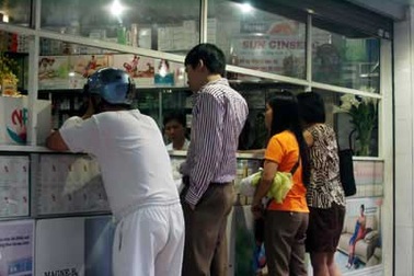 Dân mua tích trữ, Tamiflu đội giá gần 30% 