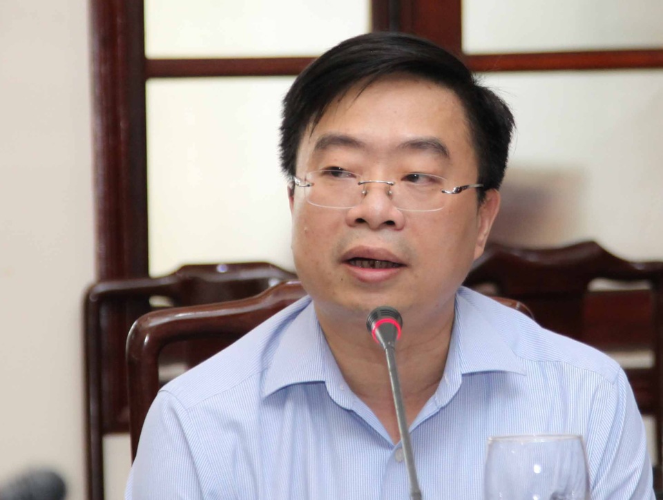 Bộ trưởng Đào Ngọc Dung đề xuất 3 phương án dừng đóng một phần Quỹ BHXH - 2 Bộ trưởng Đào Ngọc Dung đề xuất 3 phương án dừng đóng một phần Quỹ BHXH - 2