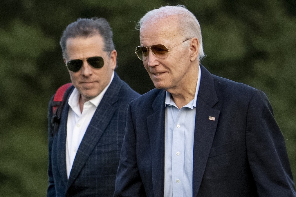 Cuộc điều tra luận tội có thể là món quà cho ông Biden - 1 Cuộc điều tra luận tội có thể là món quà cho ông Biden - 1