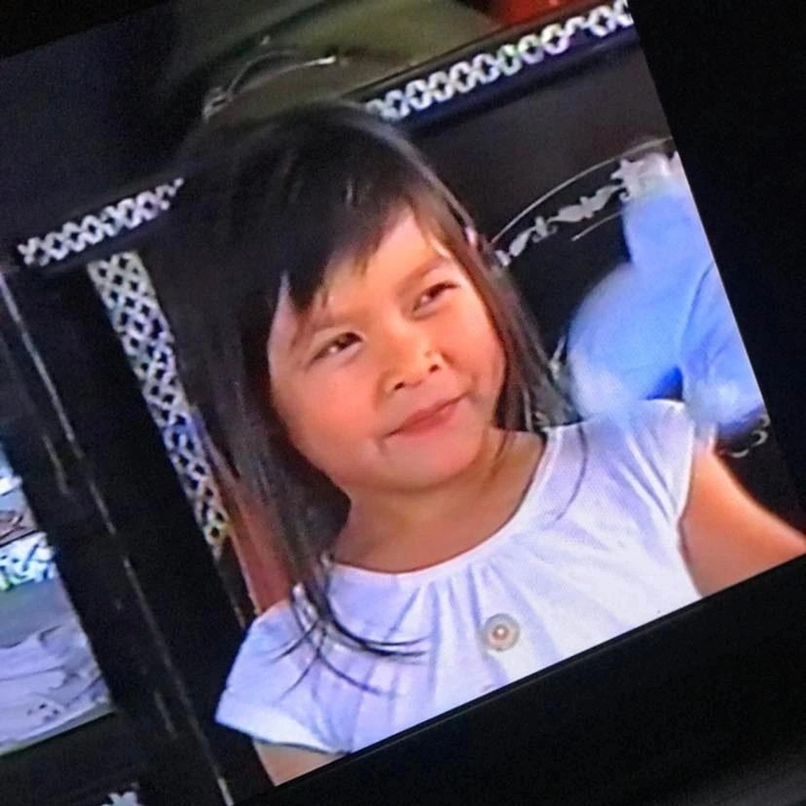 Bị bỏ rơi ở trạm y tế, cô gái người Pháp tìm mẹ Việt sau 20 năm - 2