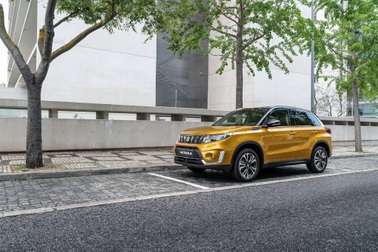 Suzuki Vitara 2019 - Động cơ mới, diện mạo mới