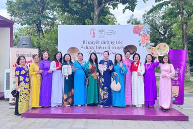 Nguyên Xuân tiếp nối hành trình tôn vinh vẻ đẹp văn hóa Việt