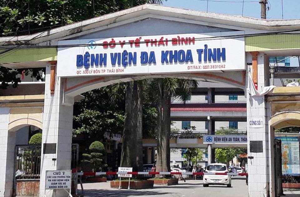 Nhiều vi phạm trong gói thầu mua sắm trang thiết bị y tế phòng chống dịch - 1 Nhiều vi phạm trong gói thầu mua sắm trang thiết bị y tế phòng chống dịch - 1