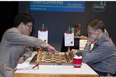 Quang Liêm tham dự lễ rước đuốc Olympic London 2012