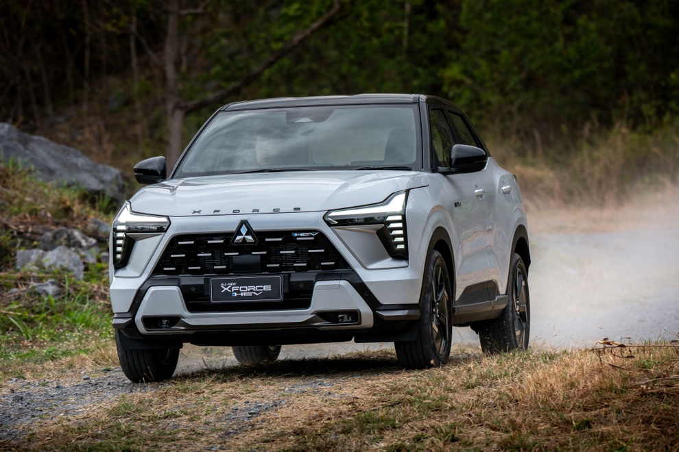 Mitsubishi Xforce hybrid uống chỉ 4,1 lít xăng/100km, đắt hơn Yaris Cross - 3 Mitsubishi Xforce hybrid uống chỉ 4,1 lít xăng/100km, đắt hơn Yaris Cross - 3