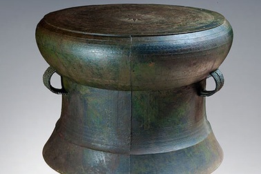 Lần đầu tiên trưng bày Bảo vật quốc gia Việt Nam