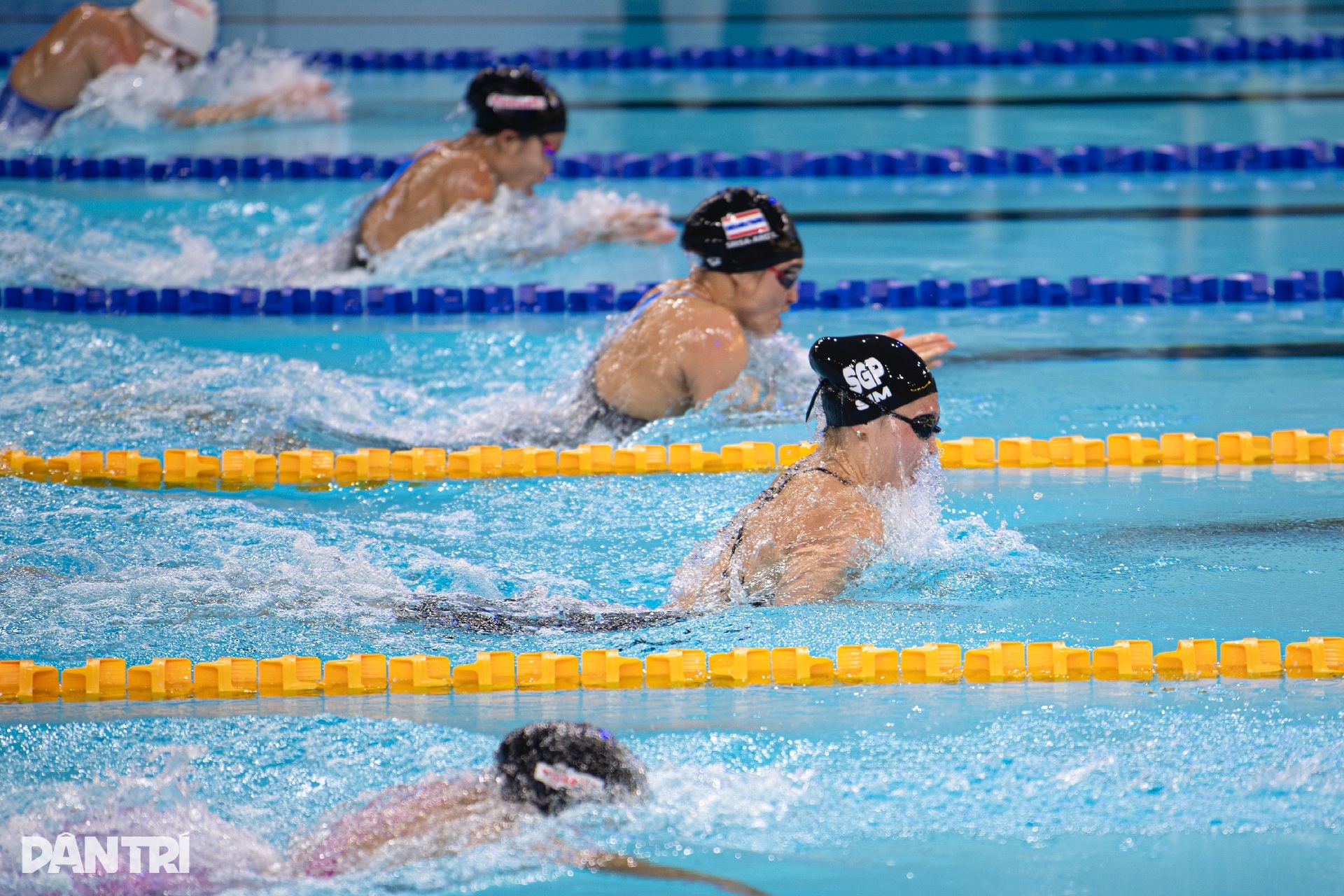 Tran Hung Nguyens enastående prestation gav honom sin 10:e-16:e guldmedalj i SEA Games. Màn tranh tài đẳng cấp của Trần Hưng Nguyên với tấm HCV SEA Games thứ 10 - 16