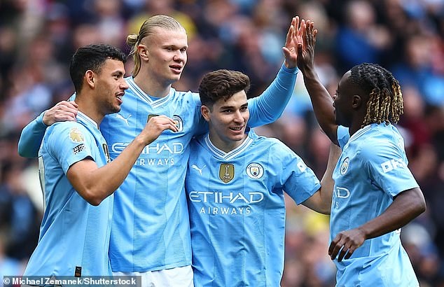 Man City có thể bị trừ 80 điểm, khó thoát viễn cảnh xuống hạng - 1