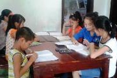 Sinh viên tình nguyện viên gieo ước mơ cho trẻ em làng SOS